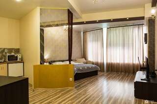 Апартаменты Seven Eleven Apartment HOTEL in Most City Днепр Улучшенные апартаменты-12