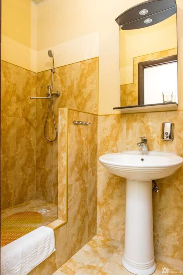 Апартаменты Seven Eleven Apartment HOTEL in Most City Днепр-32