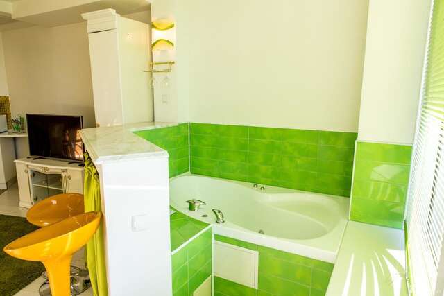 Апартаменты Seven Eleven Apartment HOTEL in Most City Днепр-37
