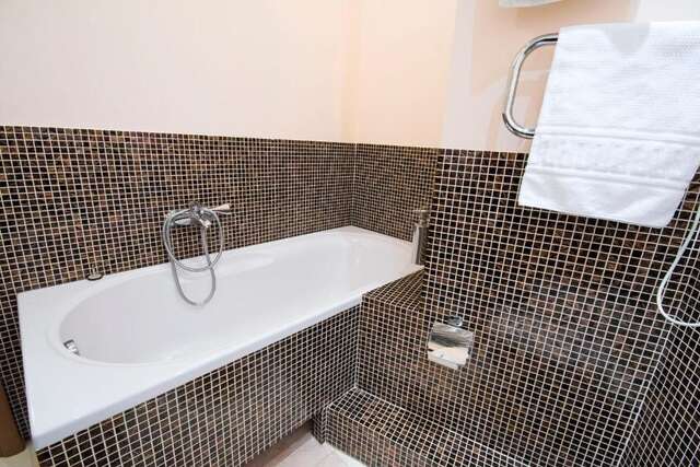 Апартаменты Seven Eleven Apartment HOTEL in Most City Днепр-67